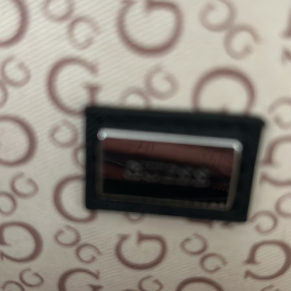 Guess Crossbody Purse - Picture 6 of 8